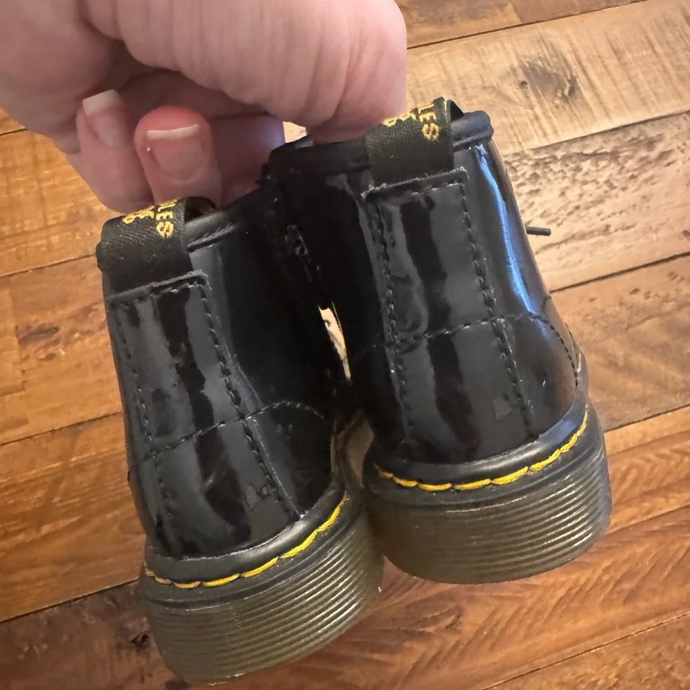 DR. MARTENS Glossy Combat Boots‎